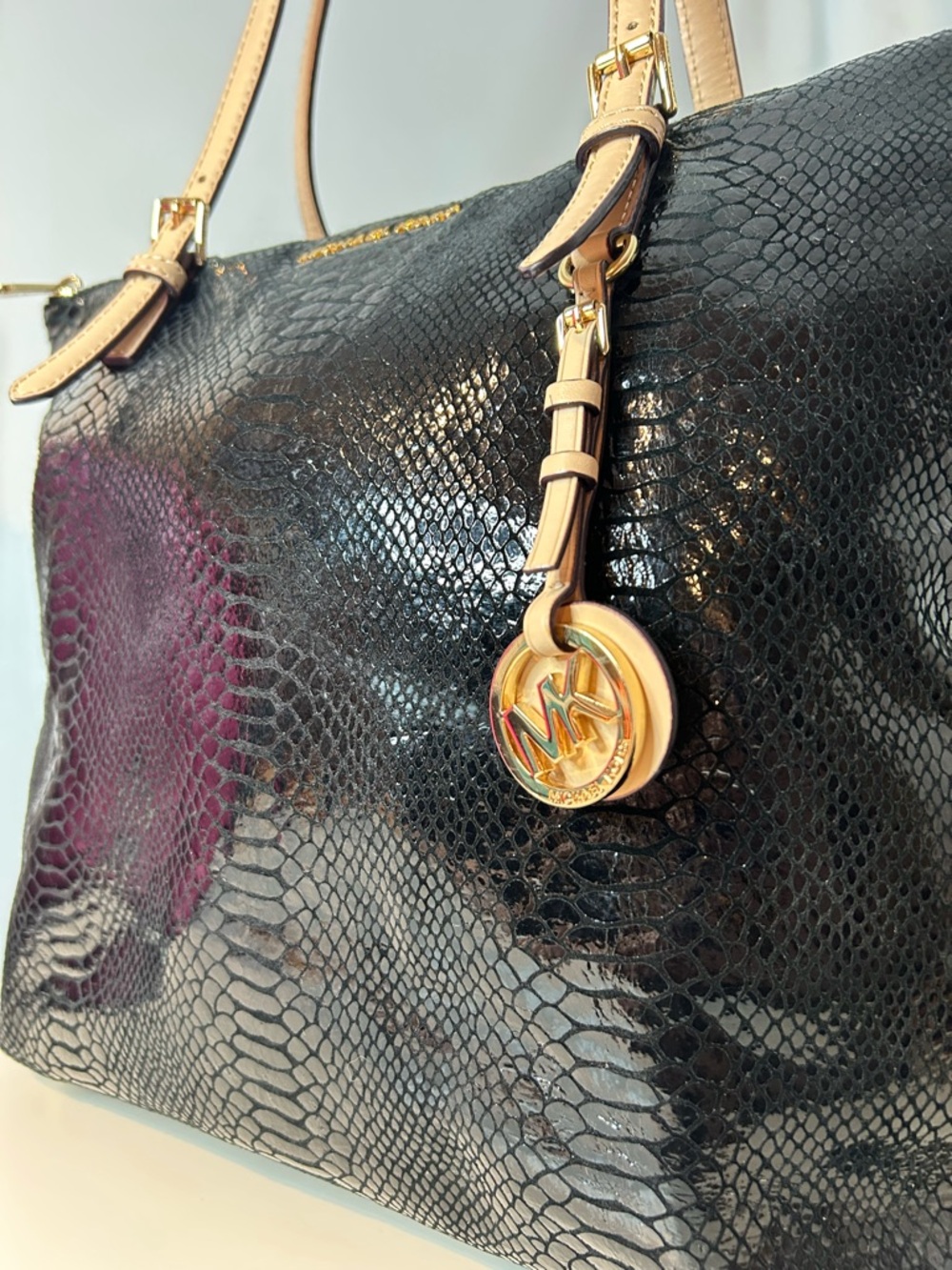 MICHAEL Michael Kors Black Python Pattern Tote Gold Hardware Nude Handle - Picture 5 of 10
